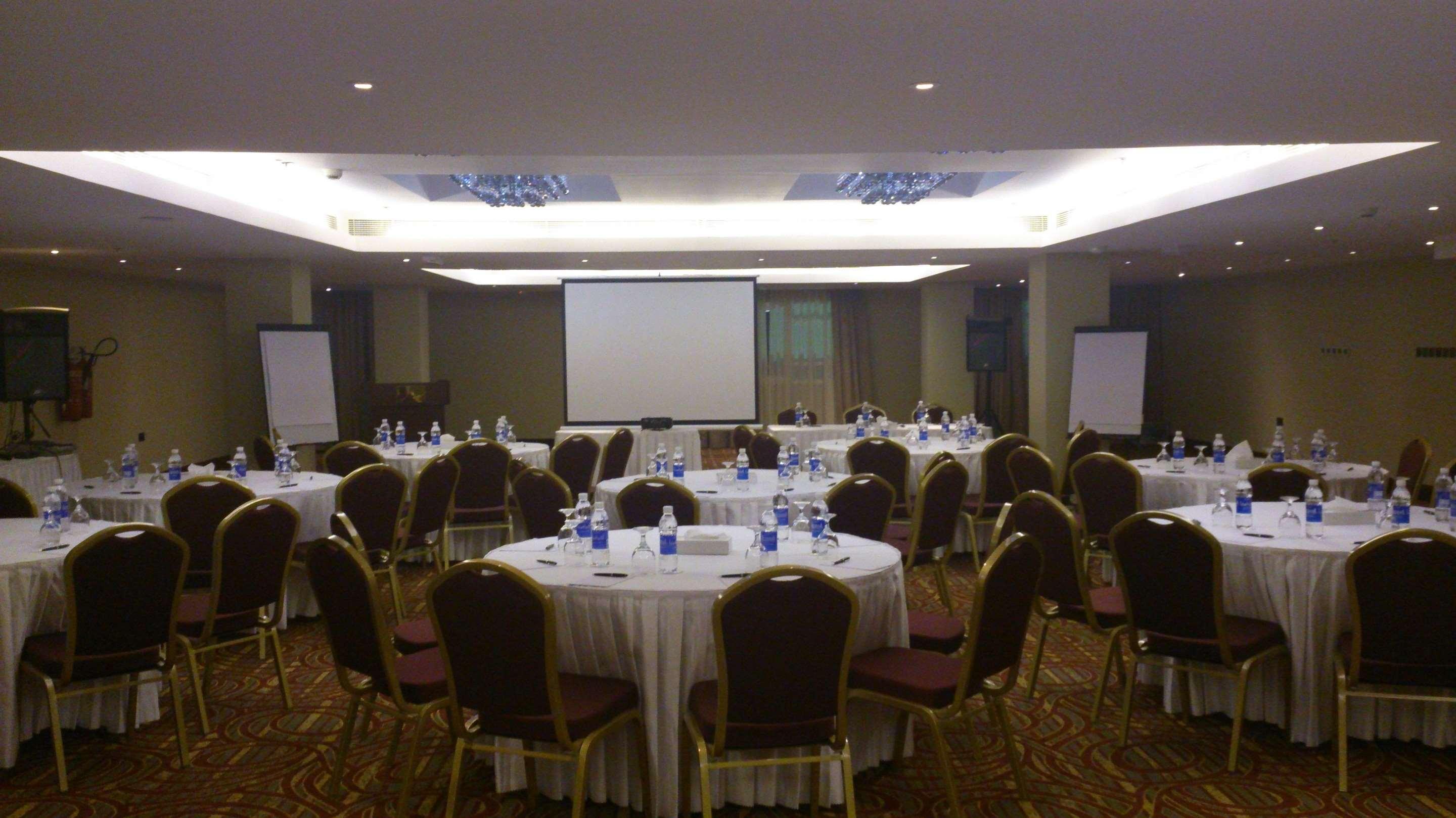 Best Western Premier Maskat Exterior foto